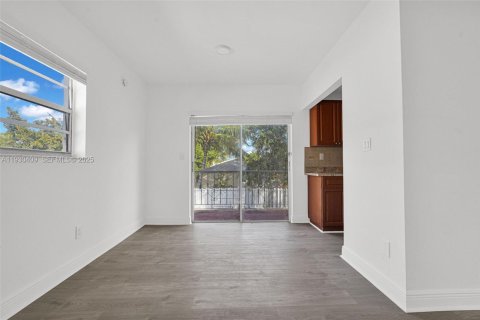 Снять в аренду квартиру в Майами, Флорида 1 спальня, 92.9м2, № 1989197 - фото 23