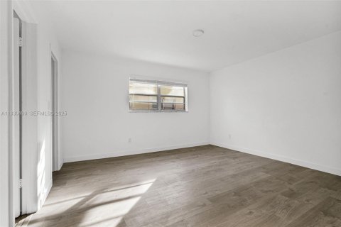 Снять в аренду квартиру в Майами, Флорида 1 спальня, 92.9м2, № 1989197 - фото 30