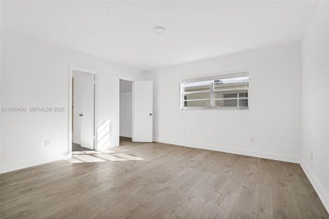 Снять в аренду квартиру в Майами, Флорида 1 спальня, 92.9м2, № 1989197 - фото 16