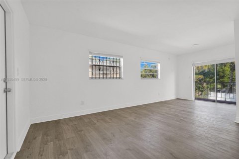 Снять в аренду квартиру в Майами, Флорида 1 спальня, 92.9м2, № 1989197 - фото 22