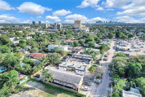 Снять в аренду квартиру в Майами, Флорида 1 спальня, 92.9м2, № 1989197 - фото 26