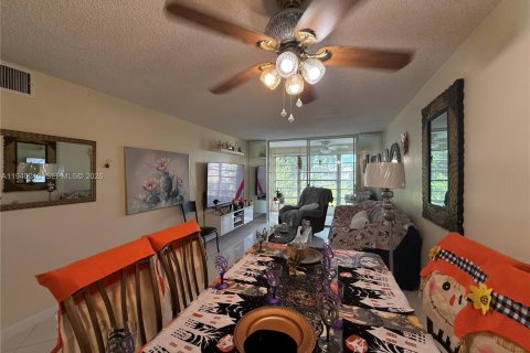 Купить кондоминиум в Санрайз, Флорида 1 спальня, 57.6м2, № 1997188 - фото 9