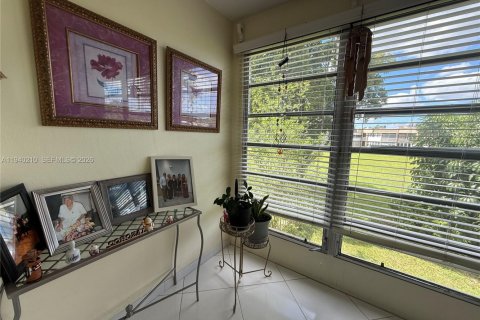 Купить кондоминиум в Санрайз, Флорида 1 спальня, 57.6м2, № 1997188 - фото 21