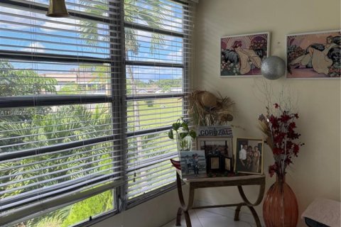 Купить кондоминиум в Санрайз, Флорида 1 спальня, 57.6м2, № 1997188 - фото 24