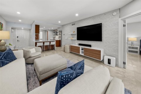 Condo in Miami Beach, Florida, 2 bedrooms  № 2076261 - photo 3