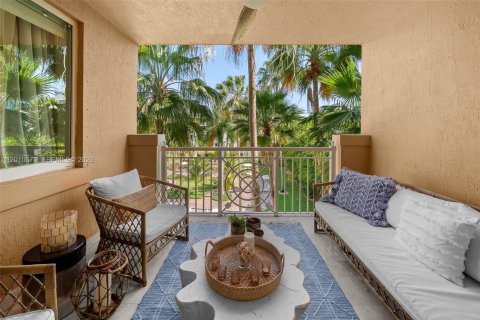 Condo in Miami Beach, Florida, 2 bedrooms  № 2076261 - photo 18