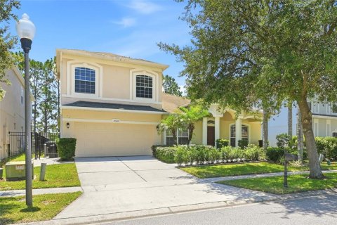 Villa ou maison à louer à Orlando, Floride: 4 chambres, 277.59 m2 № 2383739 - photo 4