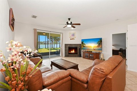 Villa ou maison à louer à Orlando, Floride: 4 chambres, 277.59 m2 № 2383739 - photo 25