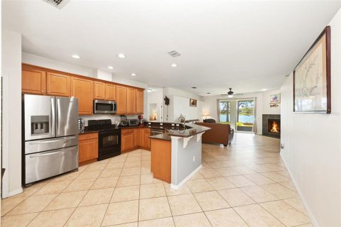 Villa ou maison à louer à Orlando, Floride: 4 chambres, 277.59 m2 № 2383739 - photo 13