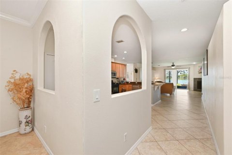 Villa ou maison à louer à Orlando, Floride: 4 chambres, 277.59 m2 № 2383739 - photo 12