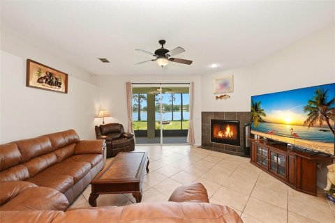 Villa ou maison à louer à Orlando, Floride: 4 chambres, 277.59 m2 № 2383739 - photo 24