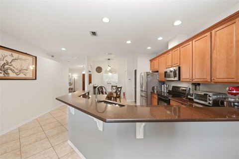 Villa ou maison à louer à Orlando, Floride: 4 chambres, 277.59 m2 № 2383739 - photo 19