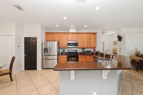 Villa ou maison à louer à Orlando, Floride: 4 chambres, 277.59 m2 № 2383739 - photo 16