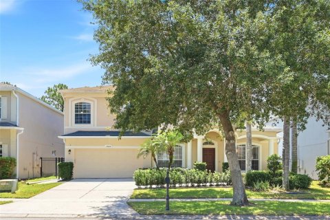 Villa ou maison à louer à Orlando, Floride: 4 chambres, 277.59 m2 № 2383739 - photo 2