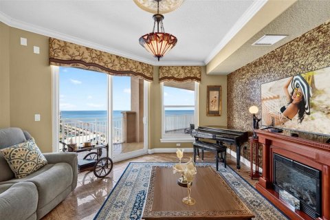 Condominio en venta en Daytona Beach Shores, Florida, 3 dormitorios, 225.29 m2 № 2156927 - foto 9