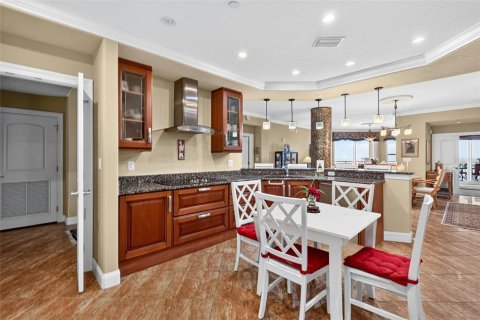 Condominio en venta en Daytona Beach Shores, Florida, 3 dormitorios, 225.29 m2 № 2156927 - foto 28