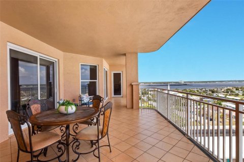 Condominio en venta en Daytona Beach Shores, Florida, 3 dormitorios, 225.29 m2 № 2156927 - foto 15
