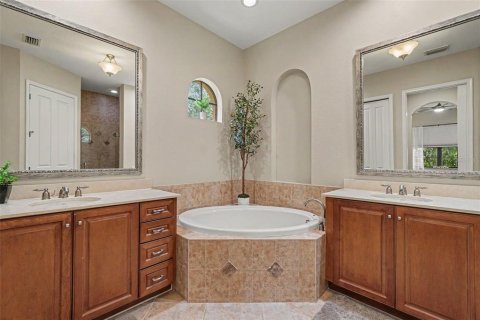 Townhouse in Ellenton, Florida 3 bedrooms, 155.15 sq.m. № 2234357 - photo 16