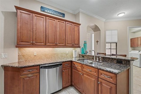 Townhouse in Ellenton, Florida 3 bedrooms, 155.15 sq.m. № 2234357 - photo 13