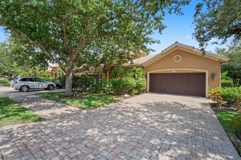 Townhouse in Ellenton, Florida 3 bedrooms, 155.15 sq.m. № 2234357 - photo 4