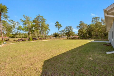 House in Ocala, Florida 3 bedrooms, 126.53 sq.m. № 1916373 - photo 4
