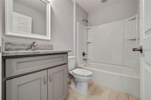 House in Ocala, Florida 3 bedrooms, 126.53 sq.m. № 1916373 - photo 23