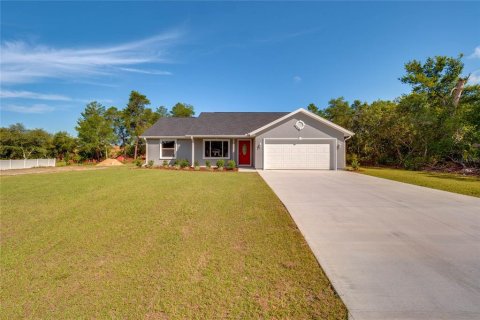 House in Ocala, Florida 3 bedrooms, 126.53 sq.m. № 1916373 - photo 1