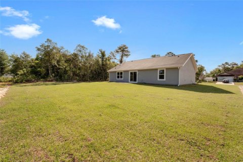 House in Ocala, Florida 3 bedrooms, 126.53 sq.m. № 1916373 - photo 5