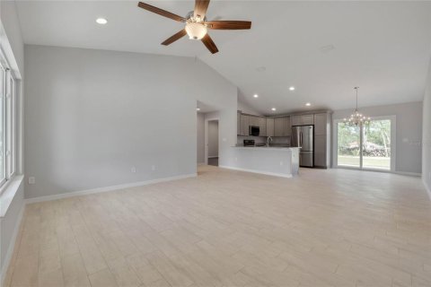 House in Ocala, Florida 3 bedrooms, 126.53 sq.m. № 1916373 - photo 19