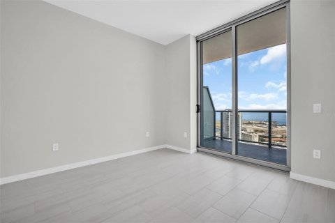 Купить кондоминиум в Сент-Питерсберг, Флорида 5 комнат, 165.55м2, № 2101144 - фото 29