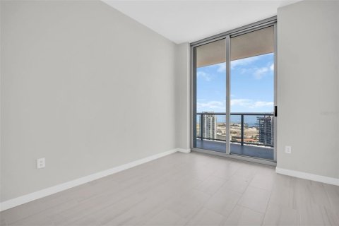 Купить кондоминиум в Сент-Питерсберг, Флорида 5 комнат, 165.55м2, № 2101144 - фото 25