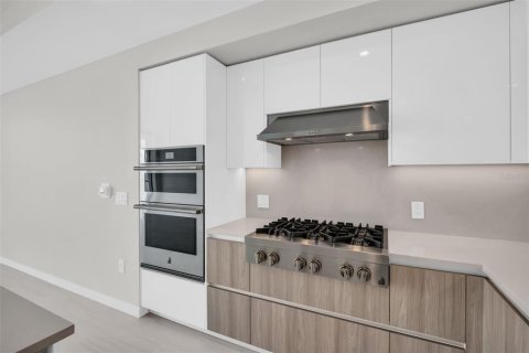 Купить кондоминиум в Сент-Питерсберг, Флорида 5 комнат, 165.55м2, № 2101144 - фото 8