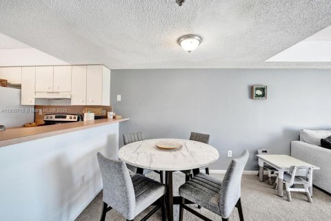 Touwnhouse à vendre à Weston, Floride: 2 chambres, 107.58 m2 № 1965384 - photo 19