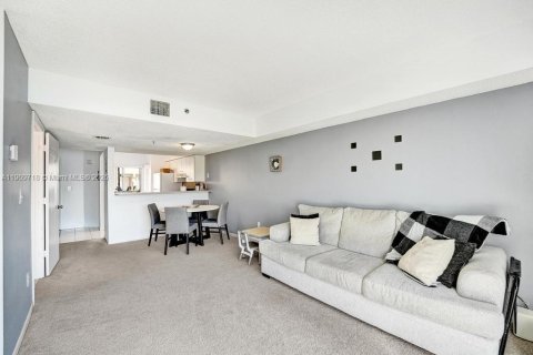 Touwnhouse à vendre à Weston, Floride: 2 chambres, 107.58 m2 № 1965384 - photo 29