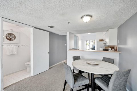 Touwnhouse à vendre à Weston, Floride: 2 chambres, 107.58 m2 № 1965384 - photo 22