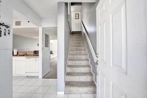 Touwnhouse à vendre à Weston, Floride: 2 chambres, 107.58 m2 № 1965384 - photo 8