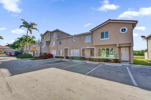 Touwnhouse à vendre à Weston, Floride: 2 chambres, 107.58 m2 № 1965384 - photo 5