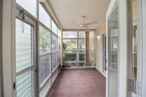 Condo in Stuart, Florida, 2 bedrooms  № 2190664 - photo 28