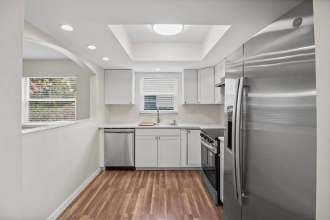 Condo in Stuart, Florida, 2 bedrooms  № 2190664 - photo 14