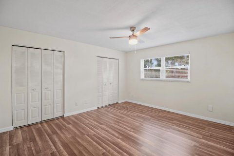 Condo in Stuart, Florida, 2 bedrooms  № 2190664 - photo 23