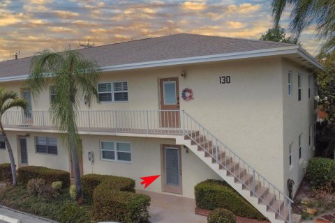 Condo in Stuart, Florida, 2 bedrooms  № 2190664 - photo 3