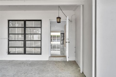 House in Fort Lauderdale, Florida 3 bedrooms, 221.76 sq.m. № 1998934 - photo 6