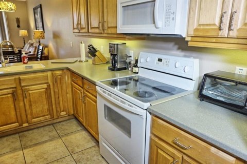 Condo in Land O' Lakes, Florida, 2 bedrooms  № 1535700 - photo 14
