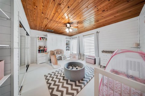 Casa en venta en Miami, Florida, 3 dormitorios, 155.61 m2 № 1890407 - foto 18