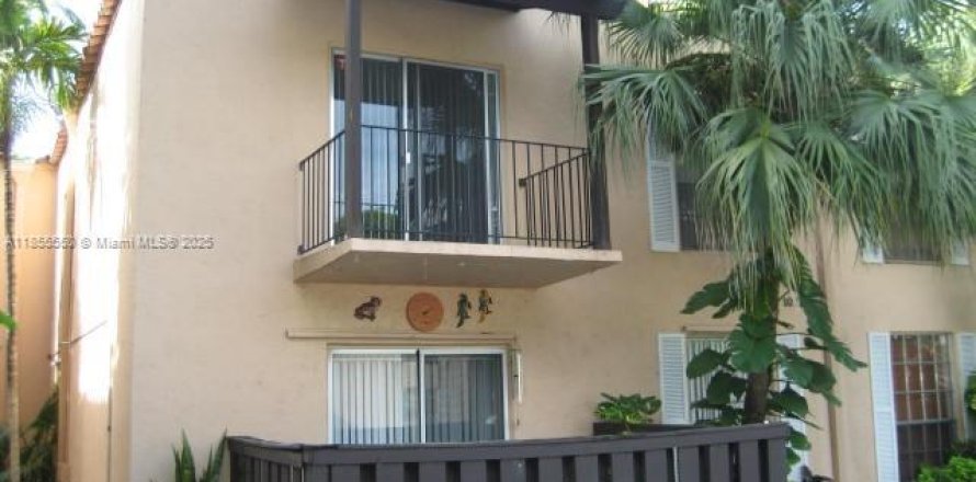 Condominio en Miami, Florida, 2 dormitorios  № 1892566