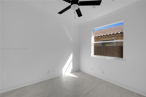 House in Miramar, Florida 3 bedrooms, 143.26 sq.m. № 2331821 - photo 23