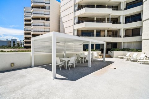 Condo in South Palm Beach, Florida, 2 bedrooms  № 2253132 - photo 30