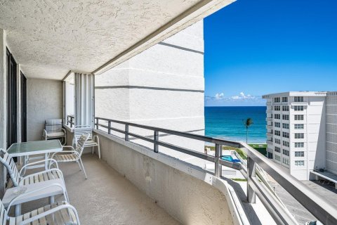 Condo in South Palm Beach, Florida, 2 bedrooms  № 2253132 - photo 23