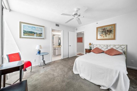 Condo in South Palm Beach, Florida, 2 bedrooms  № 2253132 - photo 15