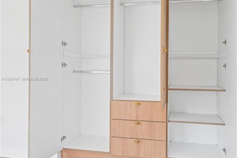 Apartamento en alquiler en Miami Beach, Florida, 2 dormitorios, 92.9 m2 № 2401430 - foto 15